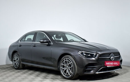 Mercedes-Benz E-Класс, 2021 год, 4 935 000 рублей, 3 фотография