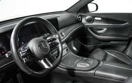 Mercedes-Benz E-Класс, 2021 год, 4 935 000 рублей, 9 фотография