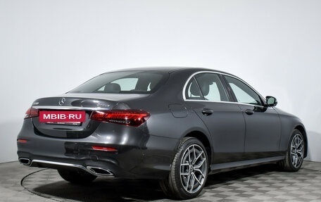 Mercedes-Benz E-Класс, 2021 год, 4 935 000 рублей, 5 фотография
