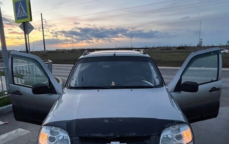 Chevrolet Niva I рестайлинг, 2010 год, 380 000 рублей, 7 фотография