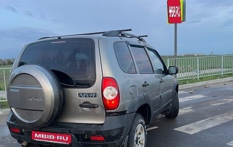 Chevrolet Niva I рестайлинг, 2010 год, 380 000 рублей, 6 фотография