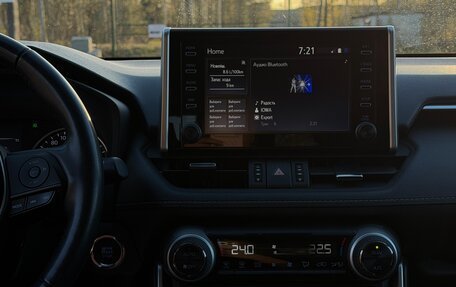 Toyota RAV4, 2022 год, 3 300 000 рублей, 16 фотография