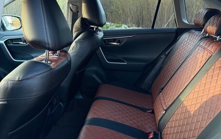 Toyota RAV4, 2022 год, 3 300 000 рублей, 18 фотография