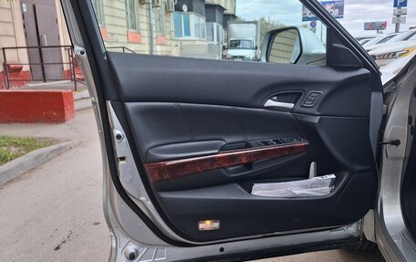 Honda Crosstour I рестайлинг, 2011 год, 1 300 000 рублей, 6 фотография