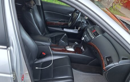 Honda Crosstour I рестайлинг, 2011 год, 1 300 000 рублей, 15 фотография