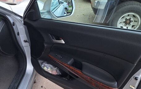 Honda Crosstour I рестайлинг, 2011 год, 1 300 000 рублей, 17 фотография