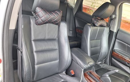 Honda Crosstour I рестайлинг, 2011 год, 1 300 000 рублей, 19 фотография