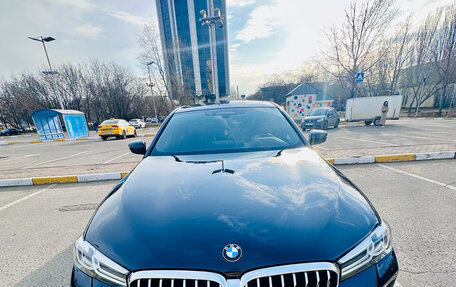 BMW 5 серия, 2021 год, 5 990 000 рублей, 3 фотография