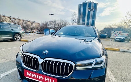 BMW 5 серия, 2021 год, 5 990 000 рублей, 2 фотография