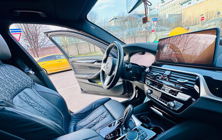 BMW 5 серия, 2021 год, 5 990 000 рублей, 14 фотография