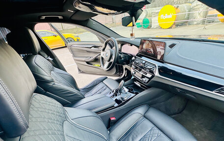 BMW 5 серия, 2021 год, 5 990 000 рублей, 15 фотография