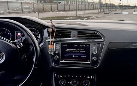 Volkswagen Tiguan II, 2017 год, 2 800 000 рублей, 17 фотография