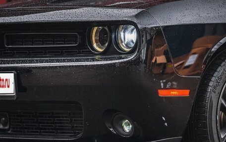 Dodge Challenger III рестайлинг 2, 2017 год, 3 850 000 рублей, 7 фотография