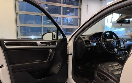 Volkswagen Touareg III, 2014 год, 2 740 000 рублей, 21 фотография