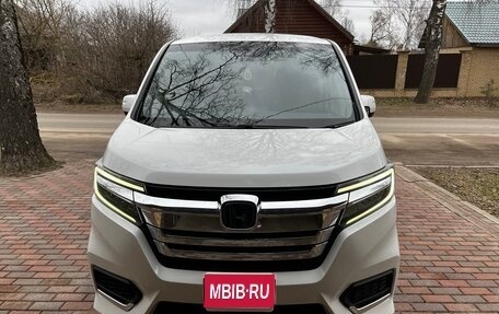 Honda Stepwgn IV, 2021 год, 2 500 000 рублей, 1 фотография