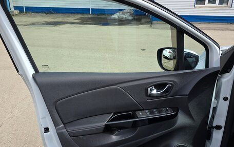 Renault Kaptur I рестайлинг, 2021 год, 2 049 000 рублей, 25 фотография