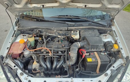 Ford Focus IV, 2004 год, 300 000 рублей, 14 фотография