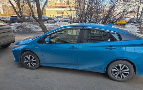 Toyota Prius IV XW50, 2026 год, 2 300 000 рублей, 3 фотография