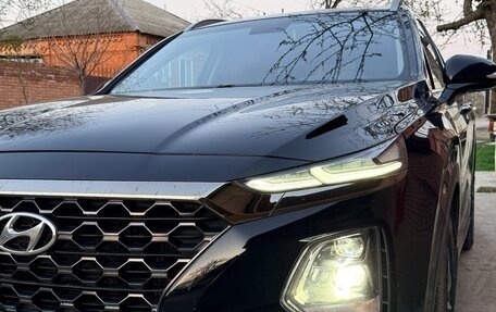 Hyundai Santa Fe IV, 2019 год, 2 300 000 рублей, 3 фотография