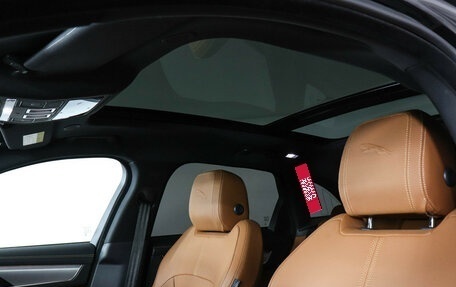 Jaguar F-Pace, 2023 год, 6 499 000 рублей, 13 фотография