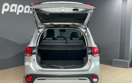 Mitsubishi Outlander III рестайлинг 3, 2019 год, 2 299 000 рублей, 5 фотография