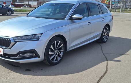 Skoda Octavia IV, 2021 год, 1 790 000 рублей, 2 фотография