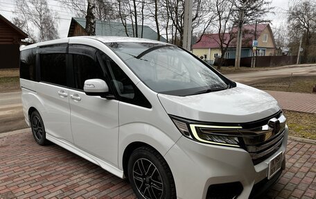 Honda Stepwgn IV, 2021 год, 2 500 000 рублей, 2 фотография