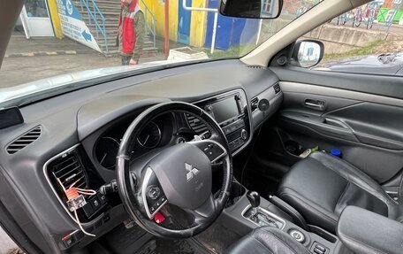 Mitsubishi Outlander III рестайлинг 3, 2013 год, 1 150 000 рублей, 21 фотография