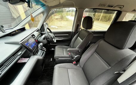 Honda Stepwgn IV, 2021 год, 2 500 000 рублей, 10 фотография