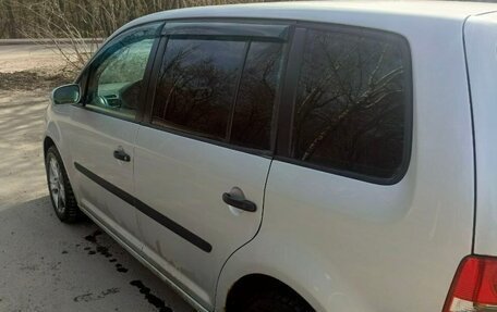 Volkswagen Touran III, 2003 год, 420 000 рублей, 2 фотография