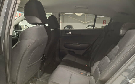 KIA Sportage IV рестайлинг, 2019 год, 2 150 000 рублей, 15 фотография