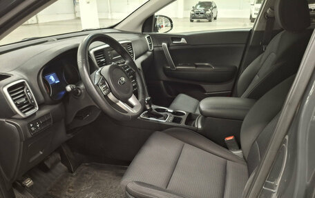 KIA Sportage IV рестайлинг, 2019 год, 2 150 000 рублей, 20 фотография