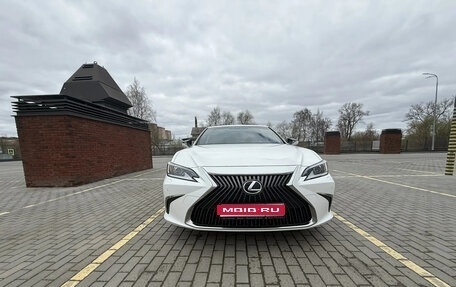 Lexus ES VII, 2021 год, 4 700 000 рублей, 1 фотография