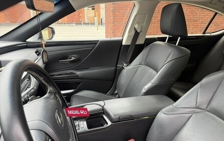 Lexus ES VII, 2021 год, 4 700 000 рублей, 16 фотография