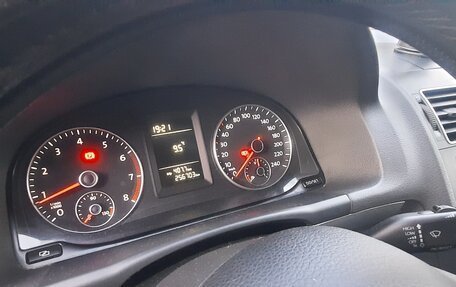 Volkswagen Touran III, 2012 год, 800 000 рублей, 9 фотография