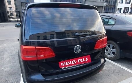 Volkswagen Touran III, 2012 год, 800 000 рублей, 5 фотография