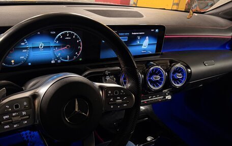 Mercedes-Benz CLA, 2019 год, 3 295 000 рублей, 4 фотография