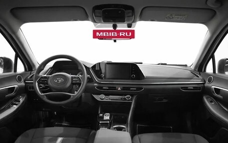 Hyundai Sonata VIII, 2021 год, 2 200 000 рублей, 3 фотография