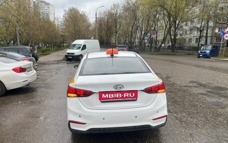 Hyundai Solaris II рестайлинг, 2017 год, 1 300 000 рублей, 4 фотография
