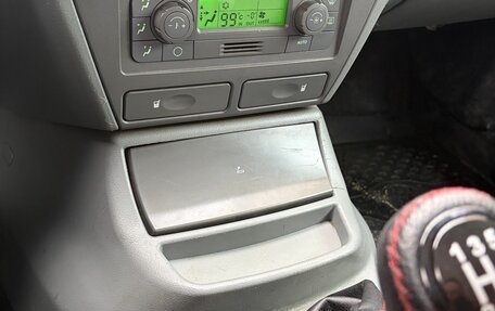 ГАЗ 31105 «Волга», 2007 год, 230 000 рублей, 14 фотография