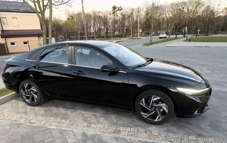 Hyundai Elantra, 2024 год, 2 300 000 рублей, 4 фотография