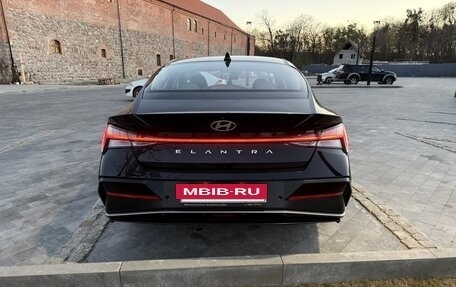 Hyundai Elantra, 2024 год, 2 300 000 рублей, 5 фотография