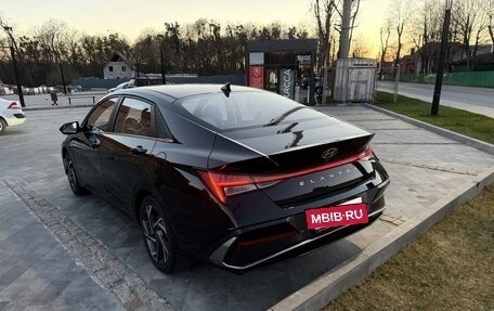 Hyundai Elantra, 2024 год, 2 300 000 рублей, 6 фотография
