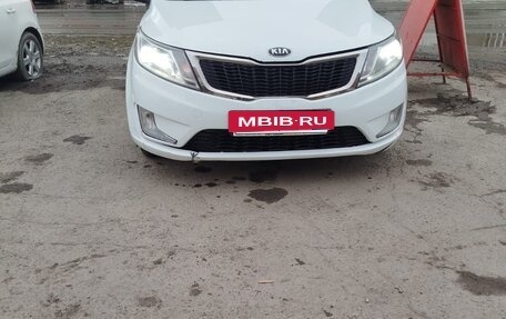 KIA Rio III рестайлинг, 2014 год, 645 000 рублей, 2 фотография