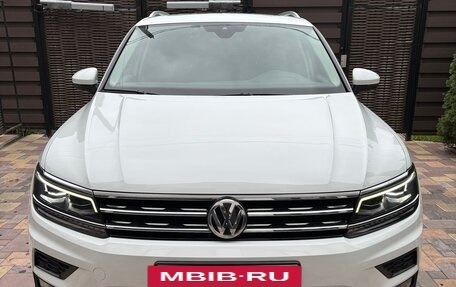 Volkswagen Tiguan II, 2020 год, 3 350 000 рублей, 2 фотография