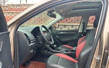 Skoda Karoq I, 2022 год, 2 370 000 рублей, 8 фотография