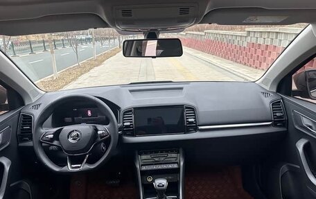 Skoda Karoq I, 2022 год, 2 370 000 рублей, 9 фотография