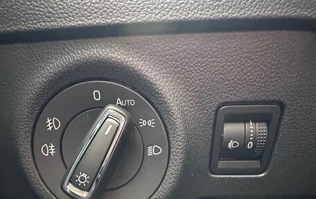 Skoda Karoq I, 2022 год, 2 370 000 рублей, 12 фотография