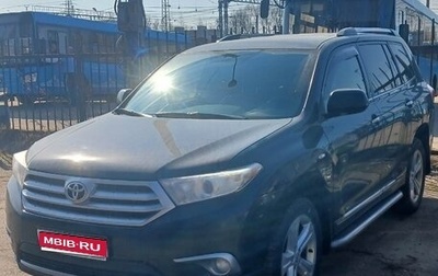 Toyota Highlander III, 2013 год, 2 000 000 рублей, 1 фотография
