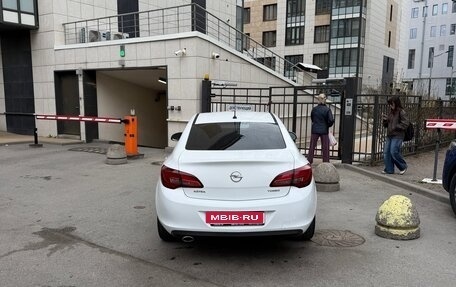 Opel Astra J, 2013 год, 900 000 рублей, 7 фотография